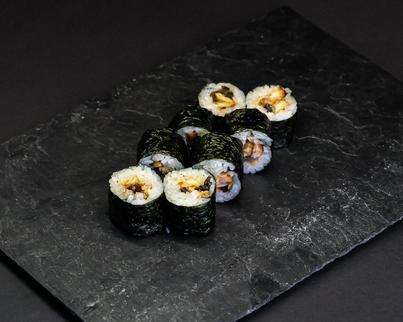Maki Anguila (8 piezas)